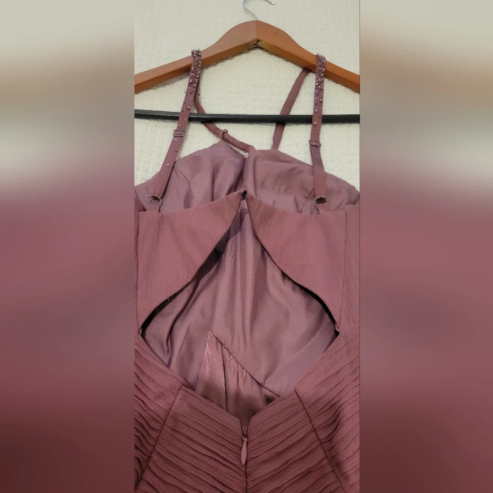 BCBG - Picture 5 of 5